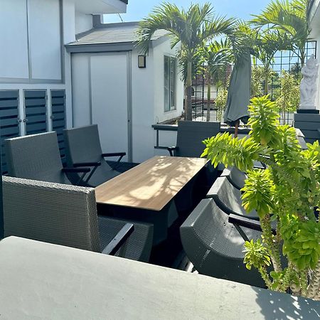 Villa Rumah Putih Abu Abu Senggigi Eksteriør bilde