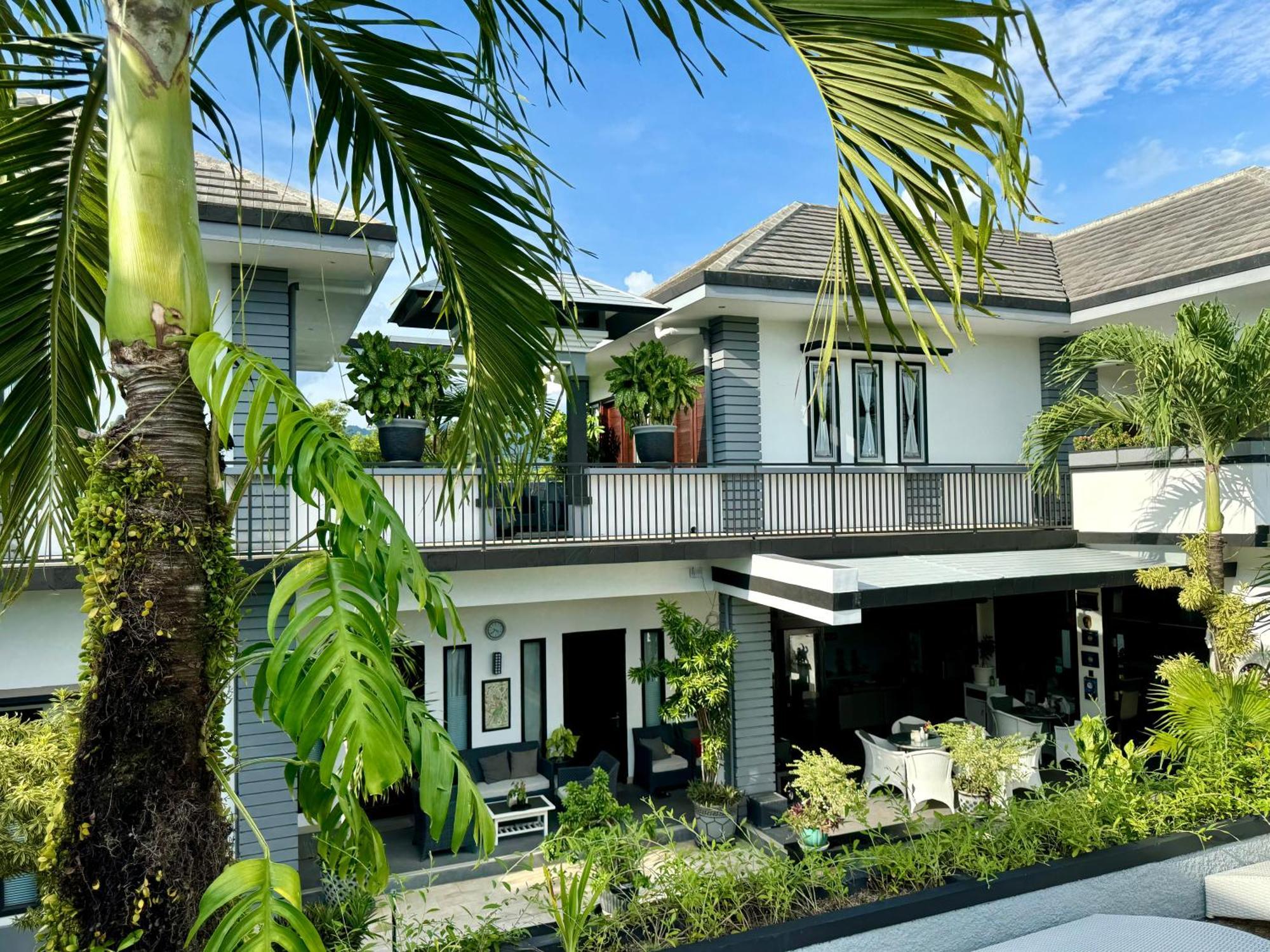 Villa Rumah Putih Abu Abu Senggigi Eksteriør bilde