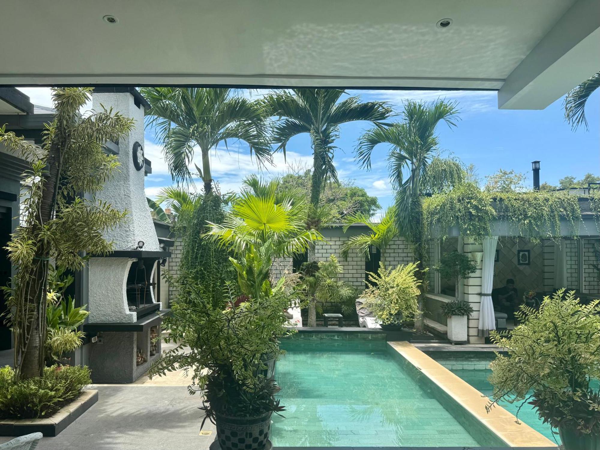 Villa Rumah Putih Abu Abu Senggigi Eksteriør bilde