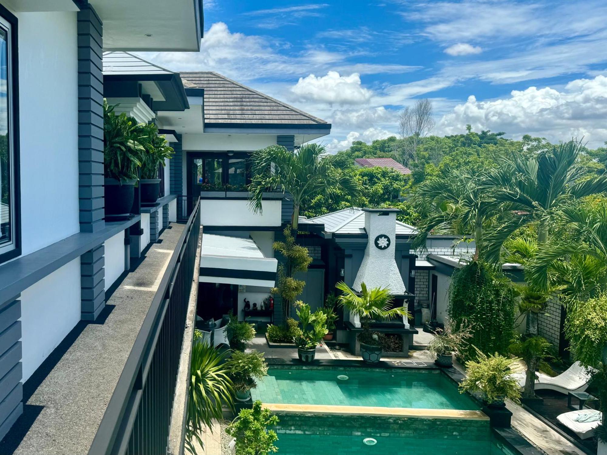 Villa Rumah Putih Abu Abu Senggigi Eksteriør bilde